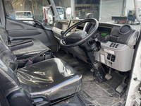 三菱ふそうキャンター平ボディ小型（2t・3t）[写真29]