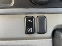 三菱ふそうキャンター平ボディ小型（2t・3t）[写真33]