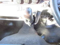 三菱ふそうキャンターアルミバン小型（2t・3t）[写真11]