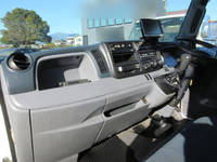 三菱ふそうキャンターアルミバン小型（2t・3t）[写真16]