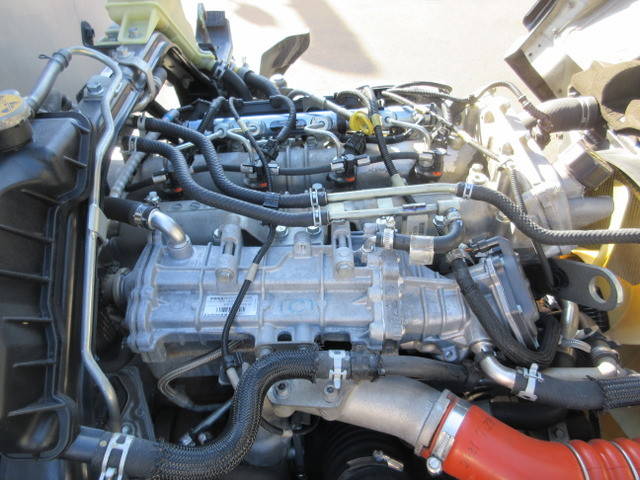 三菱ふそうキャンターアルミバン小型（2t・3t）[写真18]