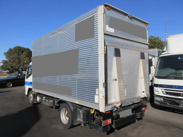三菱ふそうキャンターアルミバン小型（2t・3t）[写真02]