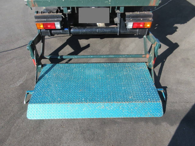 三菱ふそうキャンターダブルキャブ（Wキャブ）小型（2t・3t）[写真25]