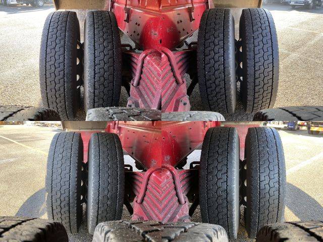 UDトラックスクオンコンテナ専用車大型（10t）[写真21]