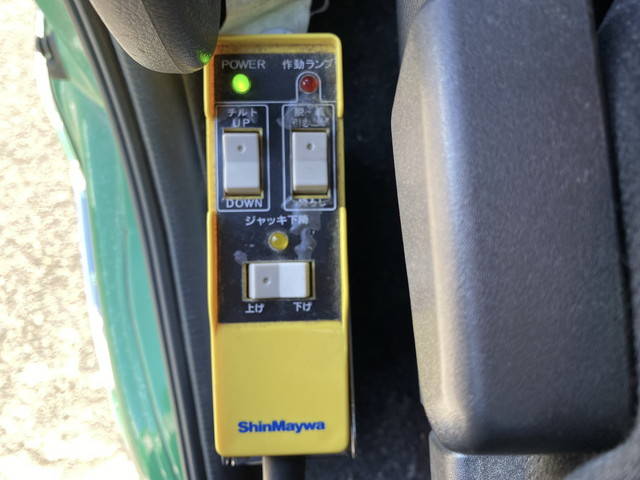 UDトラックスクオンコンテナ専用車大型（10t）[写真38]