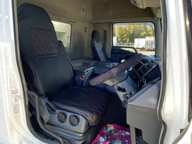 三菱ふそうスーパーグレートセルフローダー大型（10t）[写真31]