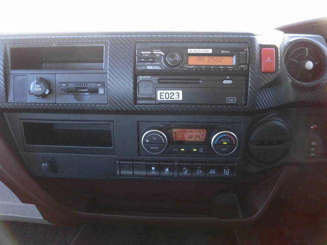 日野レンジャークレーン4段増トン（6t・8t）[写真15]