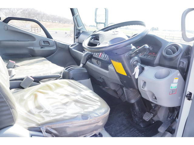 日野デュトロクレーン4段小型（2t・3t）[写真31]