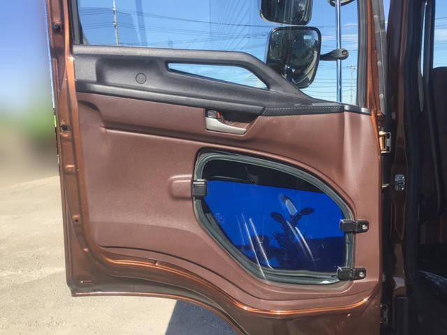 日野レンジャーアルミウイング中型（4t）[写真26]