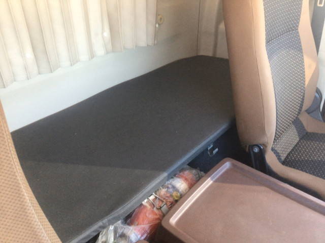 日野レンジャーアルミウイング中型（4t）[写真32]