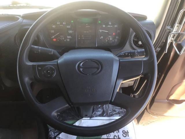 日野レンジャーアルミウイング中型（4t）[写真34]