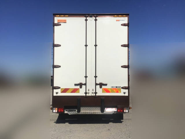 日野レンジャーアルミウイング中型（4t）[写真08]