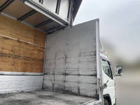 三菱ふそうキャンターアルミウイング小型（2t・3t）[写真13]