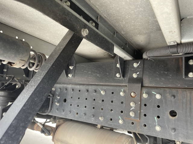 三菱ふそうキャンターアルミウイング小型（2t・3t）[写真19]