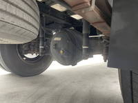 三菱ふそうキャンターアルミウイング小型（2t・3t）[写真23]