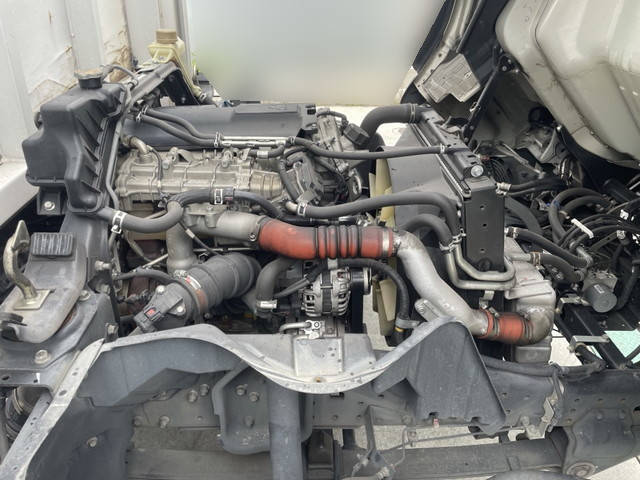 三菱ふそうキャンターアルミウイング小型（2t・3t）[写真24]