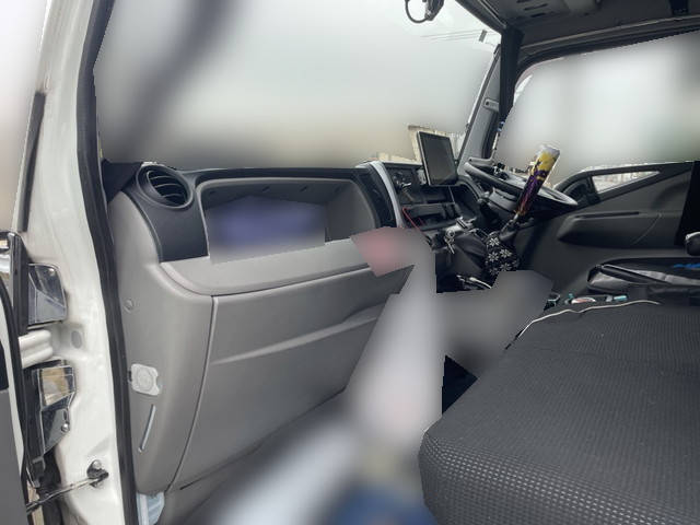 三菱ふそうキャンターアルミウイング小型（2t・3t）[写真29]