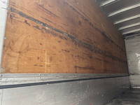 三菱ふそうキャンターアルミウイング小型（2t・3t）[写真08]