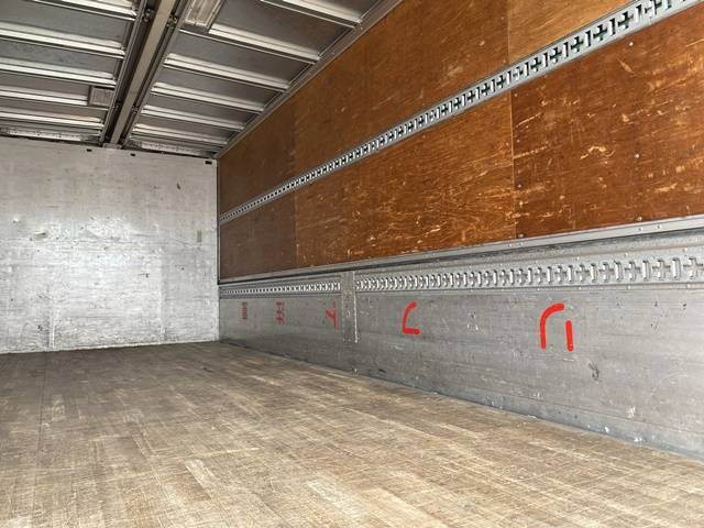 日野レンジャーアルミウイング中型（4t）[写真15]