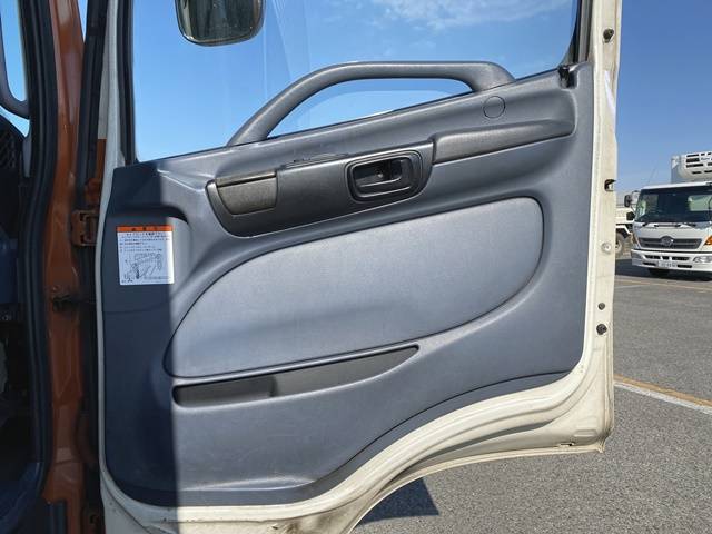 日野レンジャーアルミウイング中型（4t）[写真31]