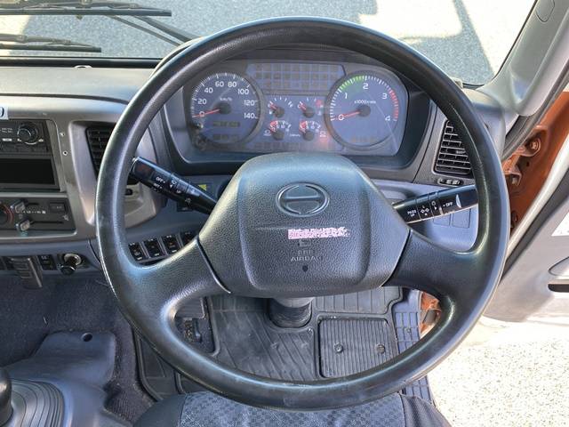 日野レンジャーアルミウイング中型（4t）[写真37]