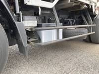 いすゞエルフ平ボディ小型（2t・3t）[写真19]