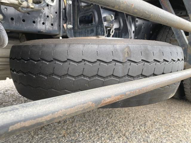 いすゞエルフ平ボディ小型（2t・3t）[写真21]