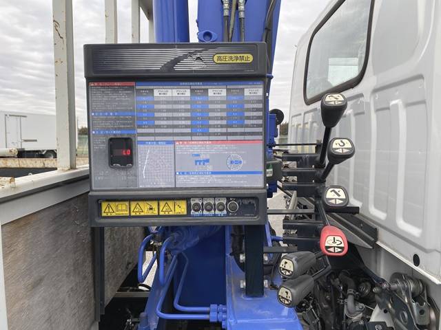 いすゞエルフクレーン4段小型（2t・3t）[写真18]