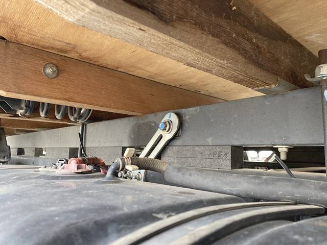 いすゞエルフクレーン4段小型（2t・3t）[写真25]