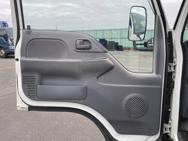 いすゞエルフクレーン4段小型（2t・3t）[写真30]