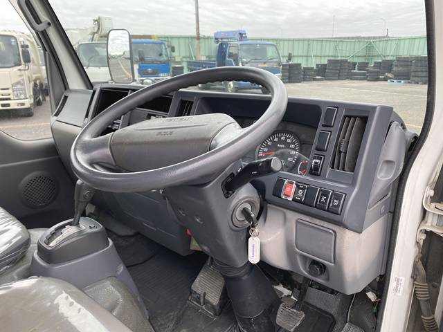 いすゞエルフクレーン4段小型（2t・3t）[写真36]