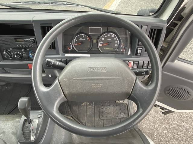 いすゞエルフクレーン4段小型（2t・3t）[写真37]