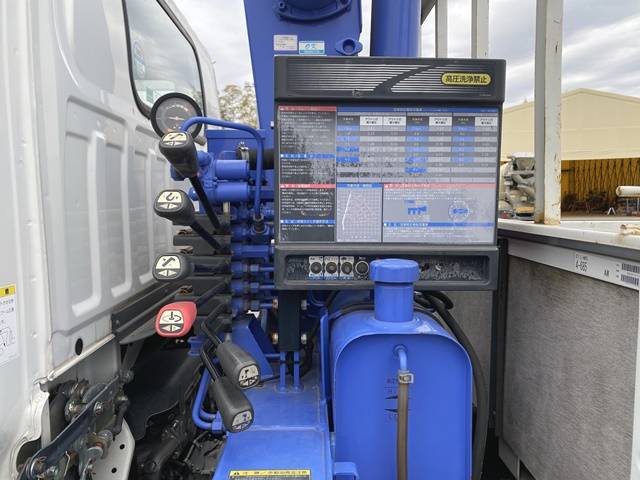 いすゞエルフクレーン4段小型（2t・3t）[写真18]