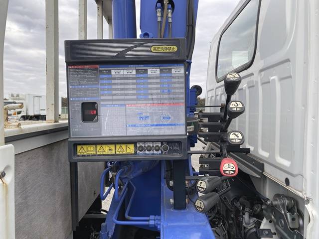 いすゞエルフクレーン4段小型（2t・3t）[写真19]