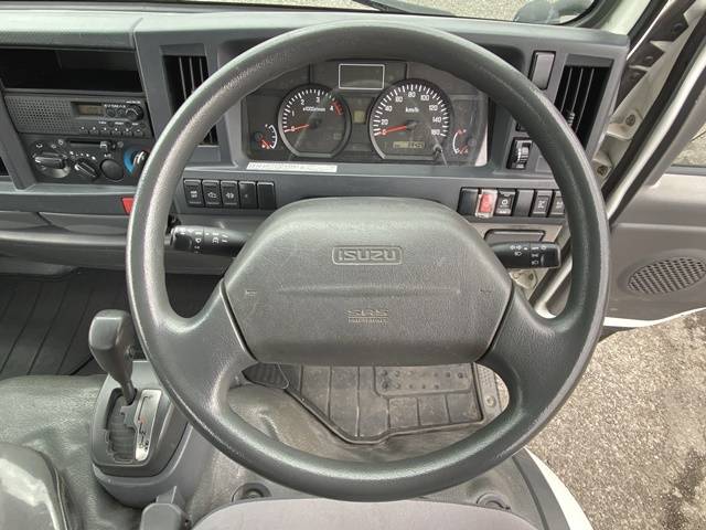 いすゞエルフクレーン4段小型（2t・3t）[写真37]