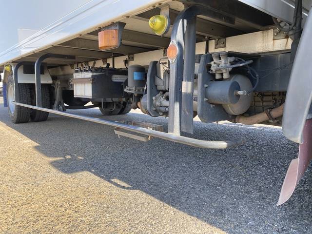 日野レンジャー冷凍車（冷蔵車）中型（4t）[写真18]