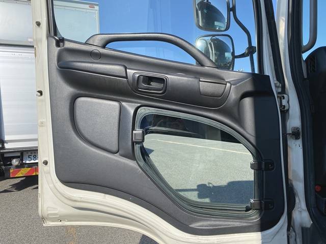 日野レンジャー冷凍車（冷蔵車）中型（4t）[写真27]