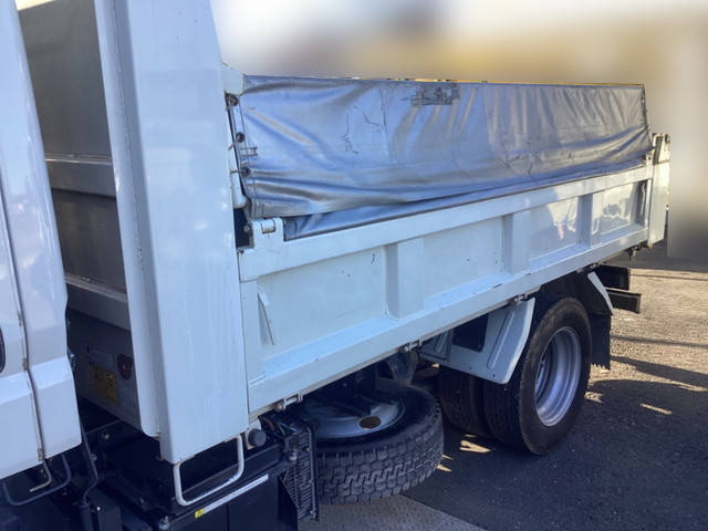 三菱ふそうキャンターダンプ小型（2t・3t）[写真10]