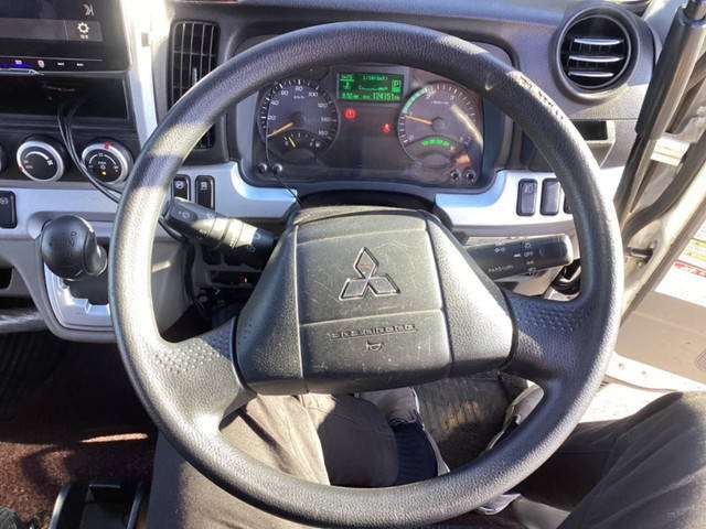 三菱ふそうキャンターダンプ小型（2t・3t）[写真26]