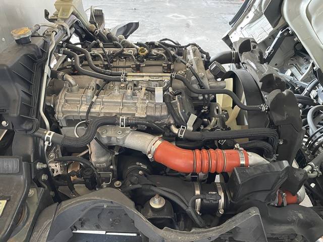 三菱ふそうキャンターアルミバン小型（2t・3t）[写真26]