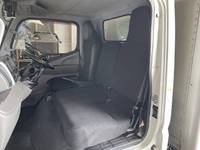 三菱ふそうキャンターアルミバン小型（2t・3t）[写真32]