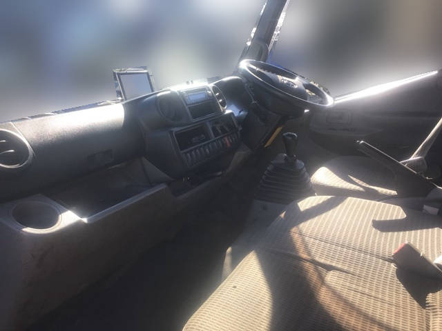 トヨタトヨエース平ボディ小型（2t・3t）[写真22]