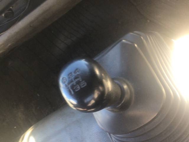 トヨタトヨエース平ボディ小型（2t・3t）[写真25]