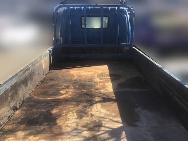 トヨタトヨエース平ボディ小型（2t・3t）[写真08]