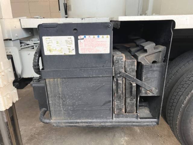 トヨタダイナ高所作業車小型（2t・3t）[写真30]