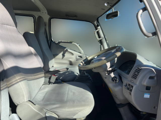 トヨタダイナダブルキャブ（Wキャブ）小型（2t・3t）[写真17]