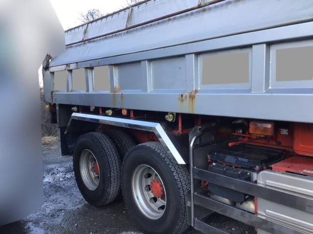 いすゞギガダンプ大型（10t）[写真22]