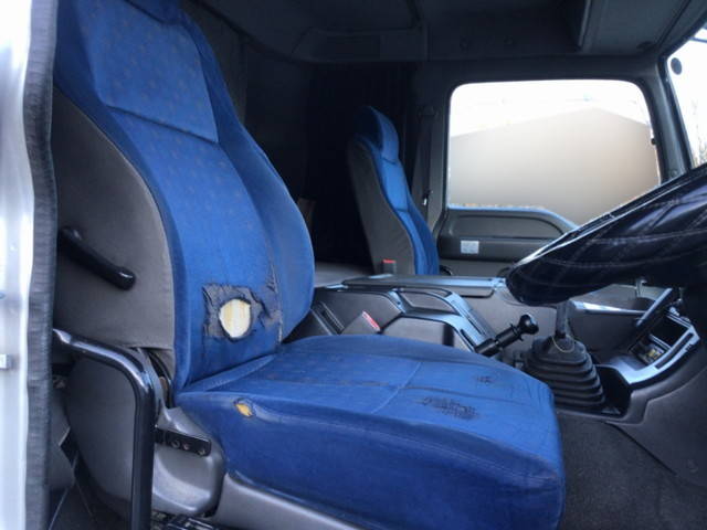 いすゞギガダンプ大型（10t）[写真29]