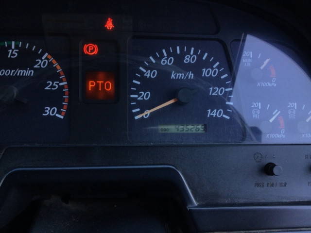 いすゞギガダンプ大型（10t）[写真32]