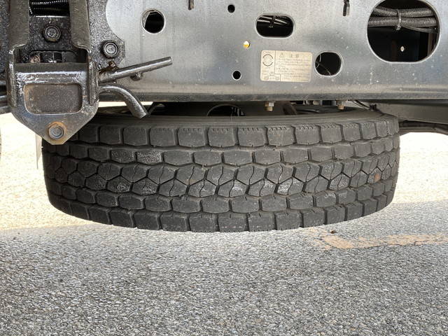 いすゞフォワードアルミブロック中型（4t）[写真18]